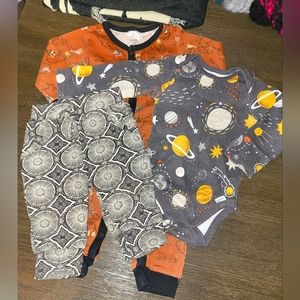Gerber & kate quinn 12 month baby clothing.